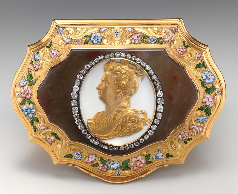 Snuffbox with portrait of Queen Anne (1665-1714)