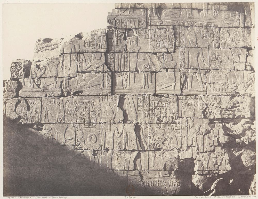 Karnak (Thèbes), Palais - Salle Hypostyle - Décoration de la Paroi Intérieure au Point M