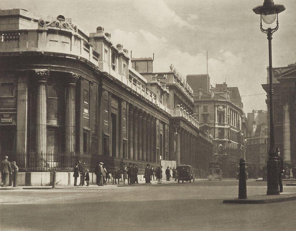 [Princes Street corner]. From the album: Photograph album - London (1920s) by Harry Moult.