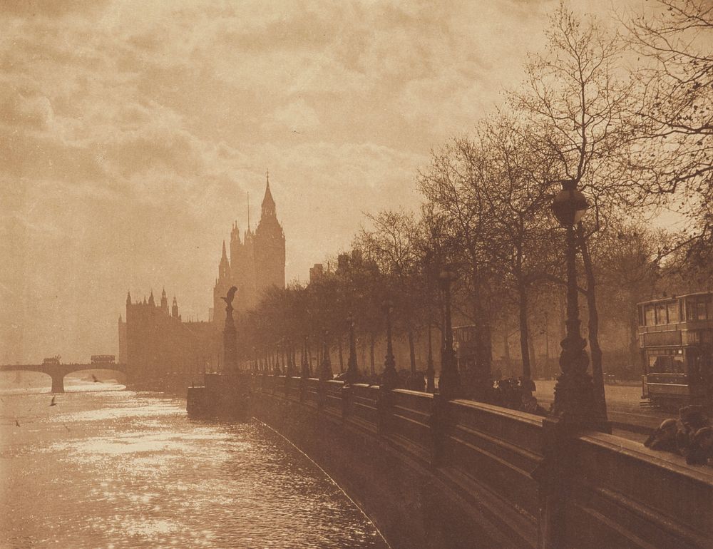 Winter's mood Victoria embankment. From the album: Photograph album - London (1920s) by Harry Moult.