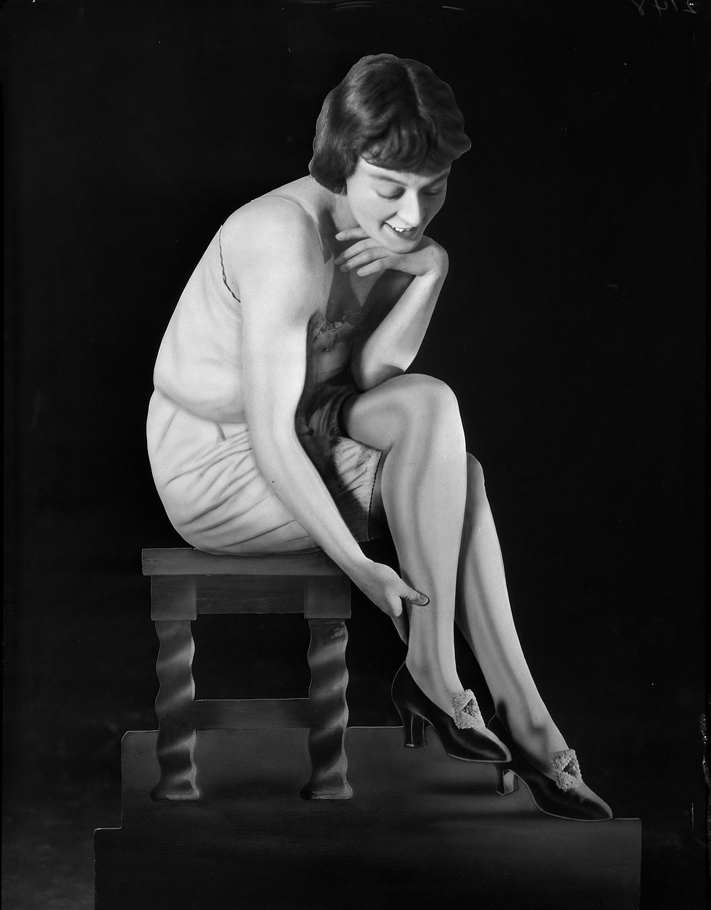 Publicity photograph for Bonds Hosiery (1932) by Gordon Burt and Gordon H Burt Ltd.