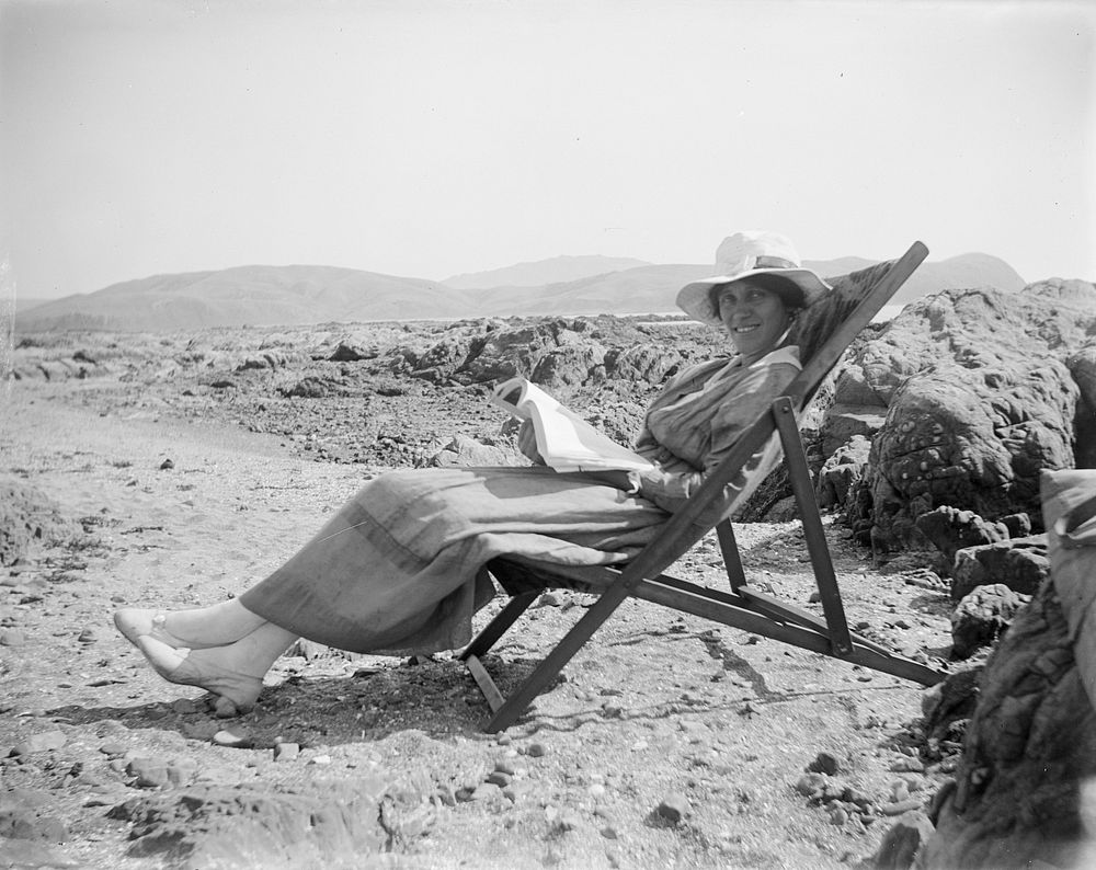 Resting (05 February 1921) by Leslie Adkin.