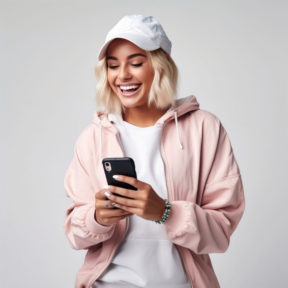 womens white reacts