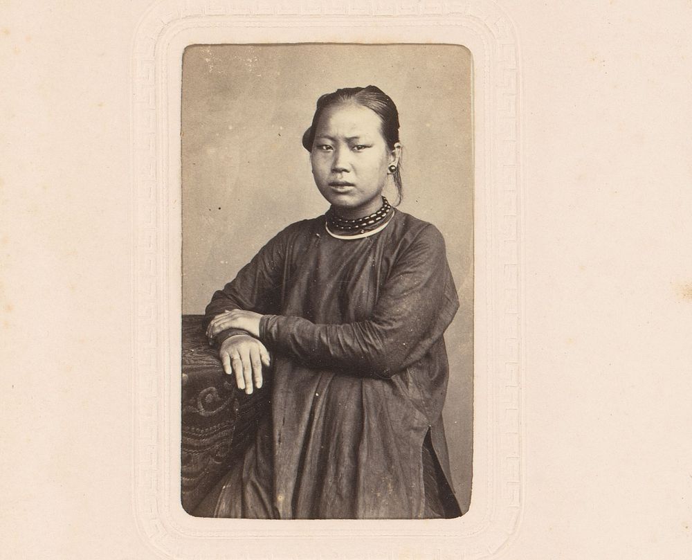 Portret van een vrouw (1850 - 1880) by anonymous
