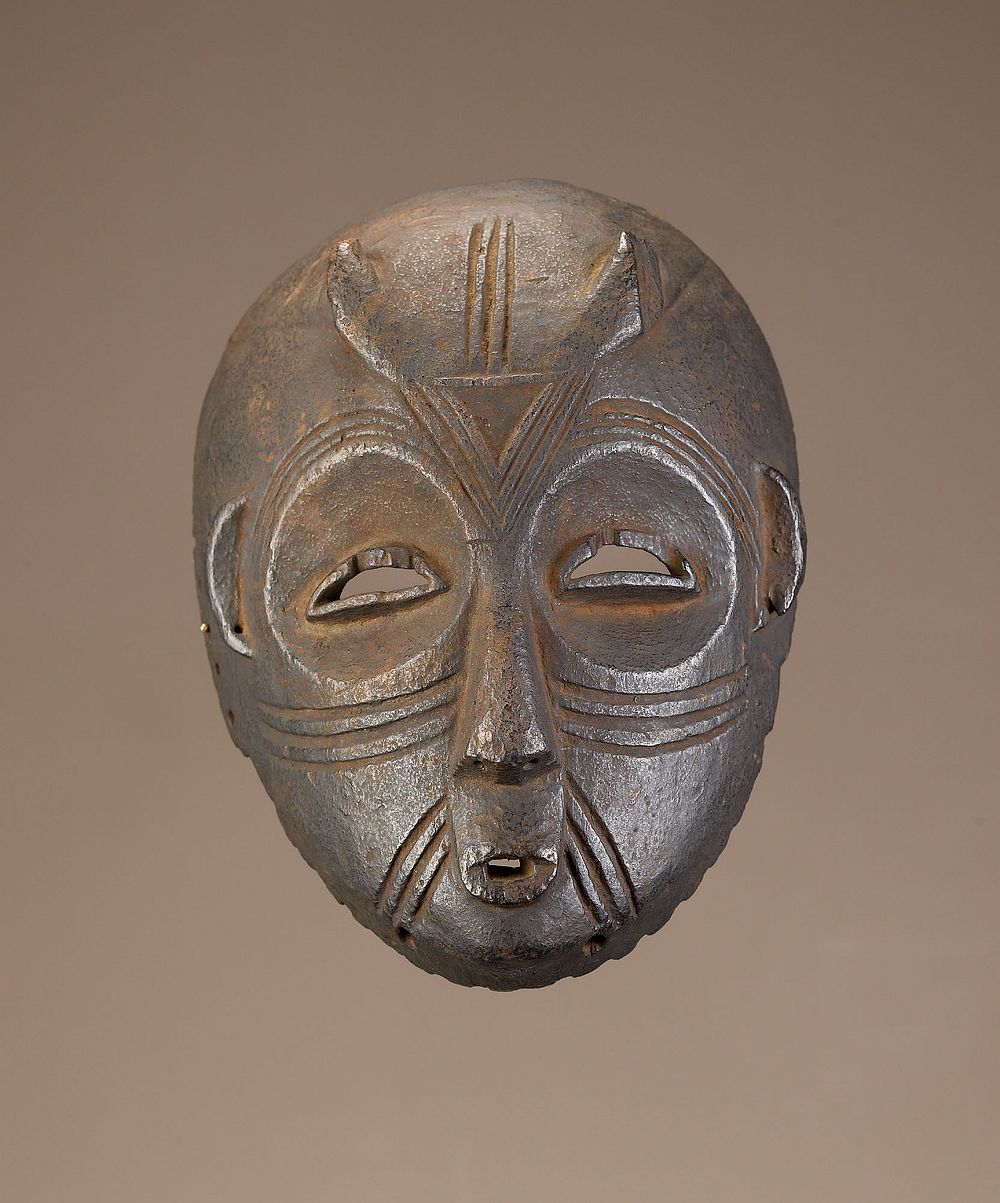 Face mask, Smithsonian National Museum of African Art