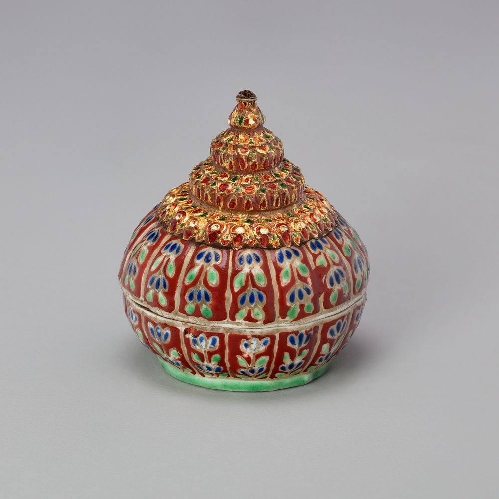 Bencharong (Five-Colored) Ware Miniature Jar with Tiered Cover