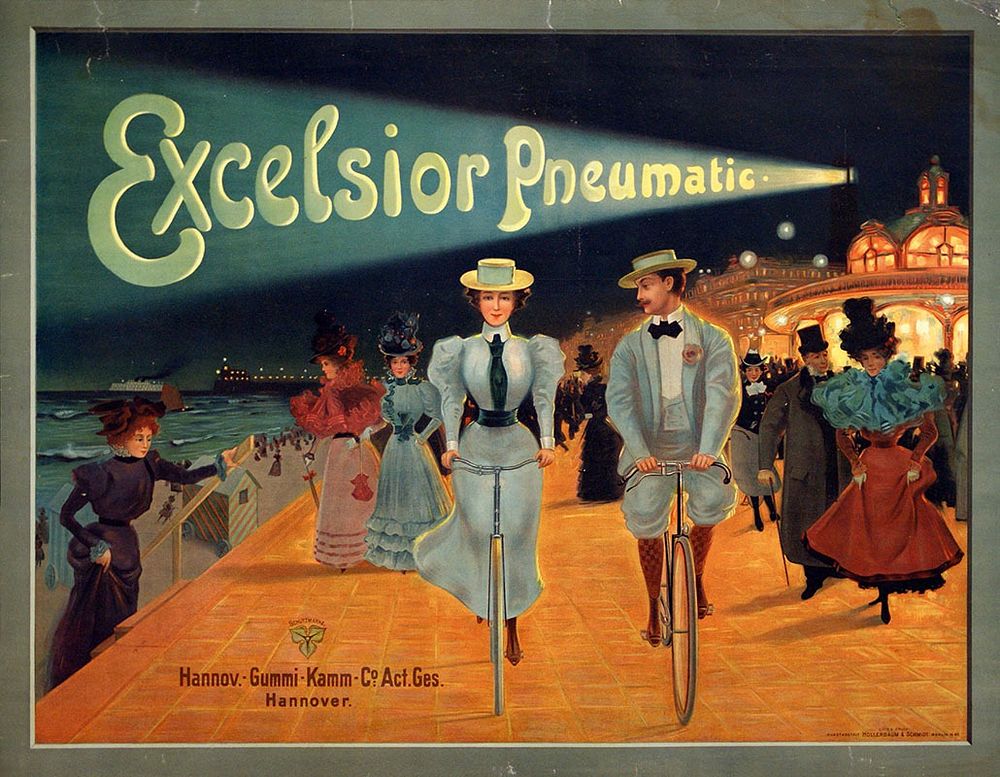 Darstellung eines elegant gekleideten und der gehobenen Schicht angehörigen Paares beim Fahrrad-Fahren auf einer abendlichen…