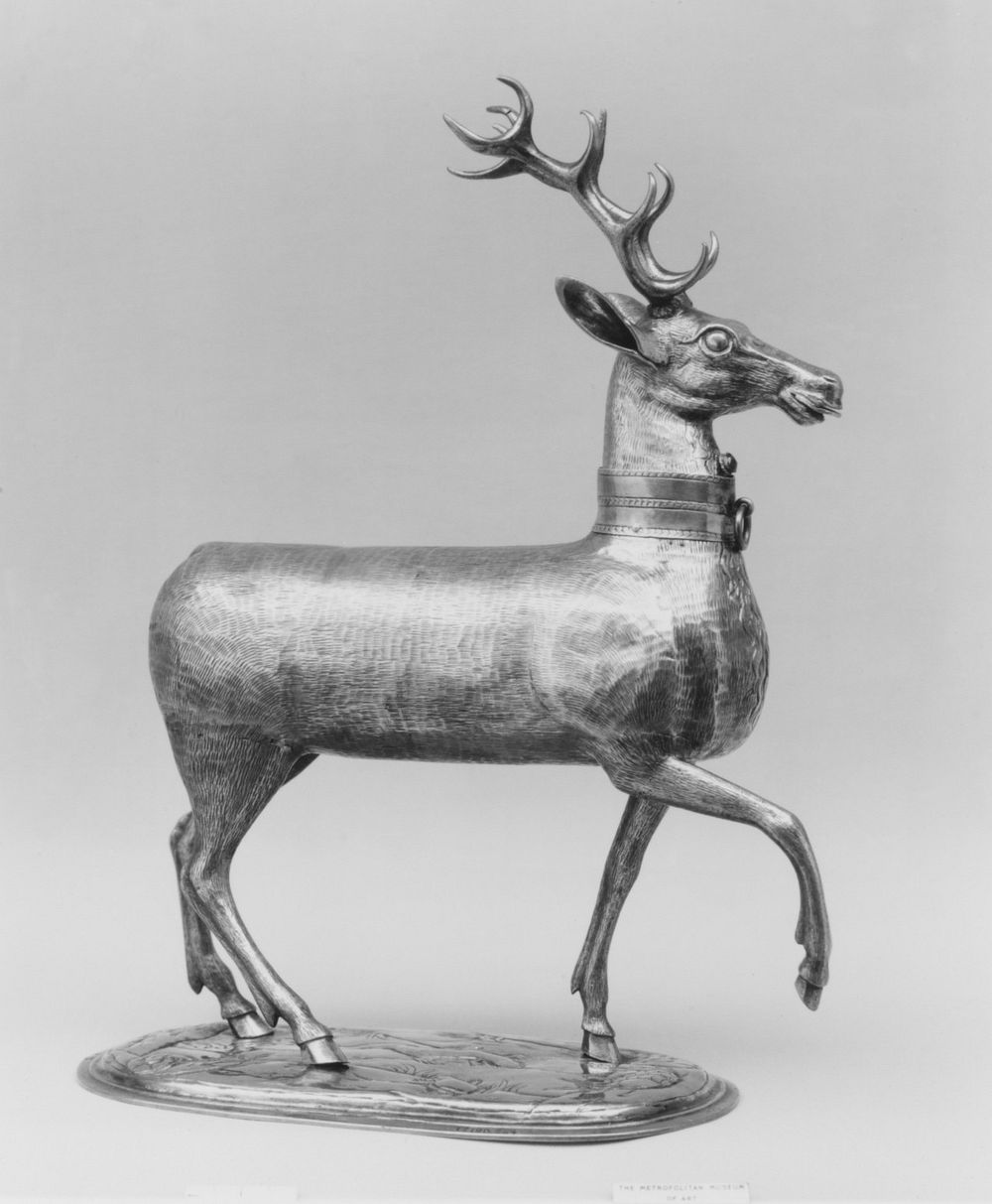 Cup in the form of a stag