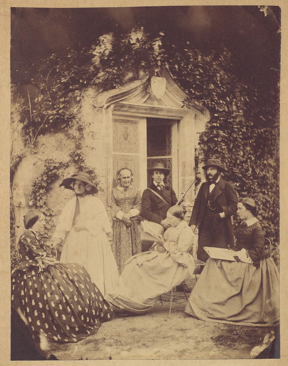 [Claudet Family Group, Chateau de la Roche, Amboise]