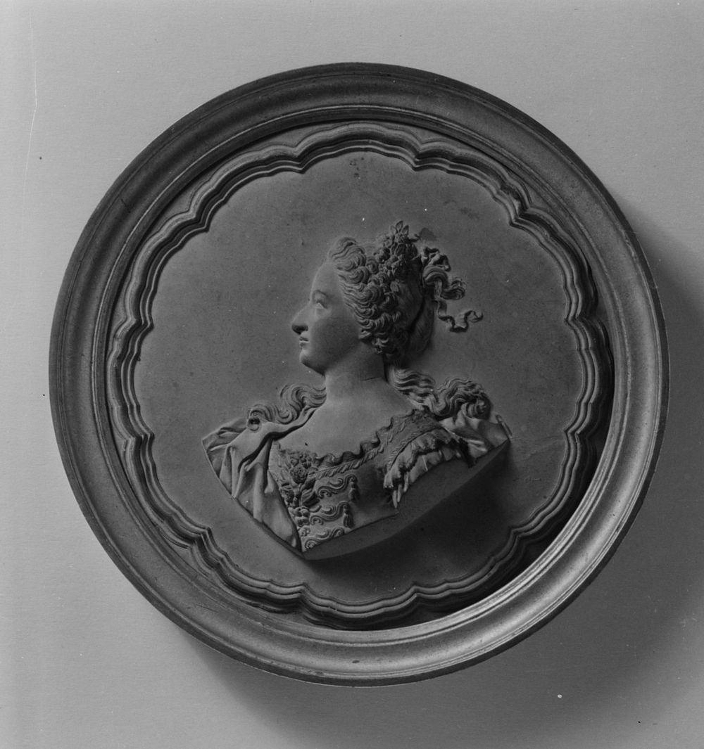 Portrait of Madame de Faugnes, dame de Thauvenay