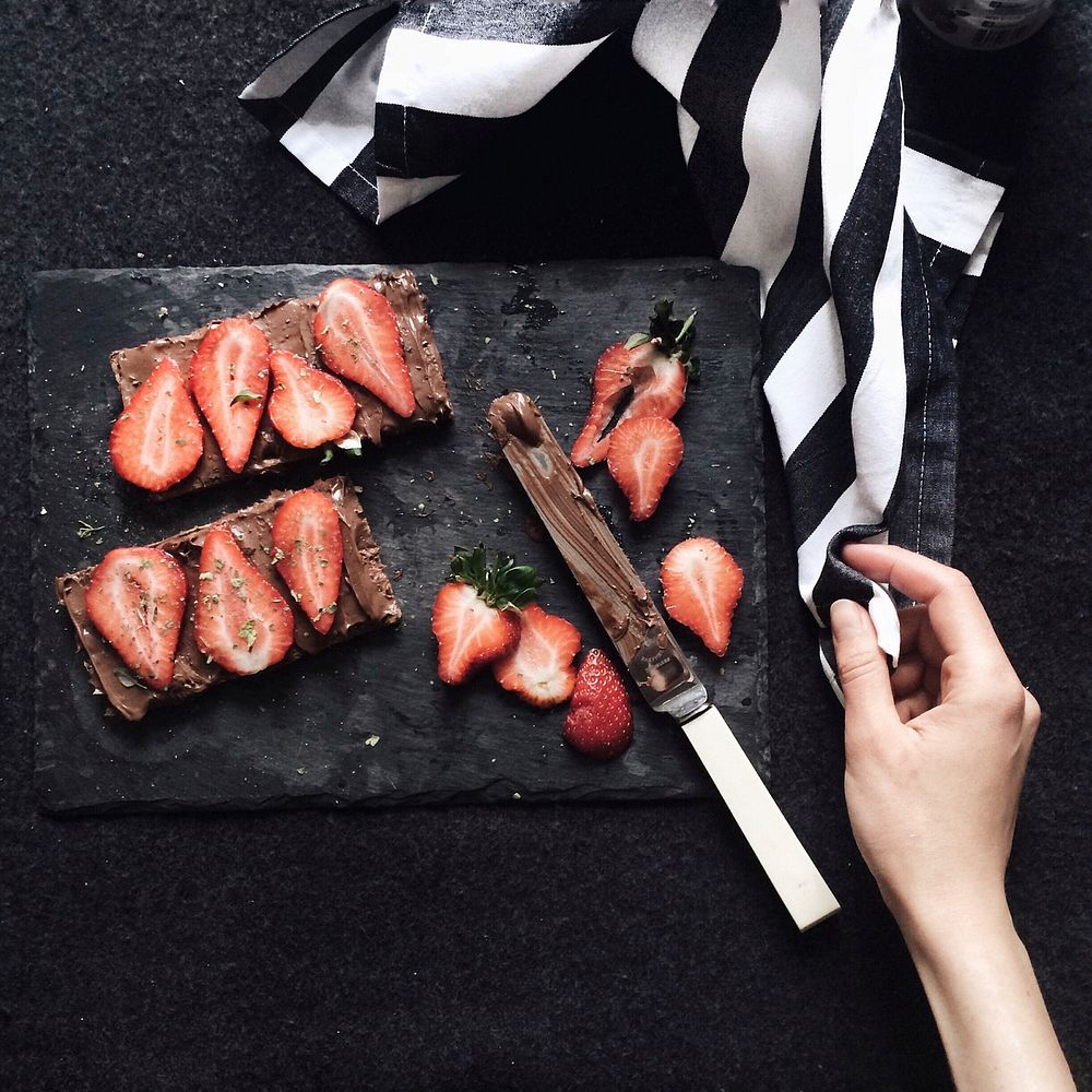Free sliced strawberry chocolate image, public domain food & beverage CC0 photo.