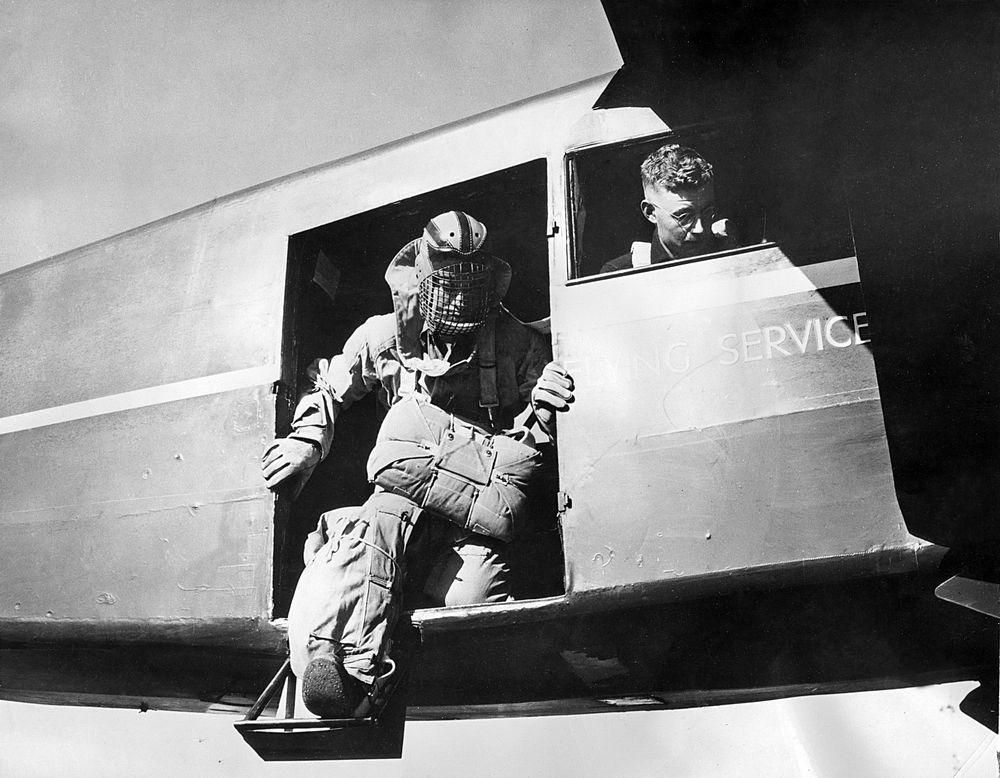 Smokejumper and Spotter 2-6-1949. Original public domain image from Flickr