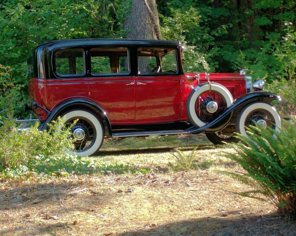 Vintage car. Free public domain CC0 photo.