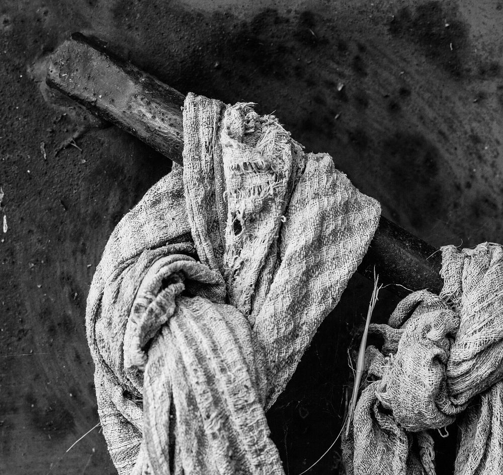 Tied fabric cloth. Free public domain CC0 photo