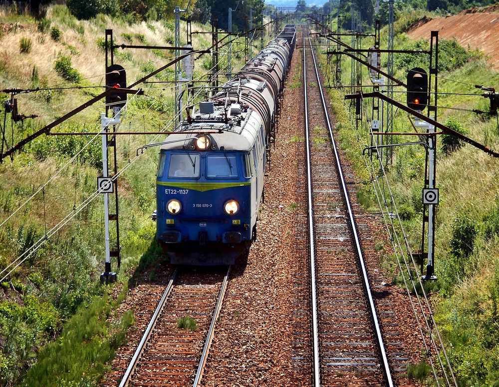 Steam train. Free public domain CC0 photo.