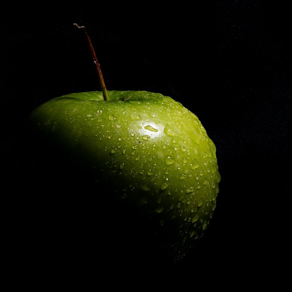 Free green apple image, public domain fruit CC0 photo.