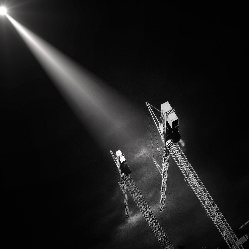 Light on the crane. Free public domain CC0 image