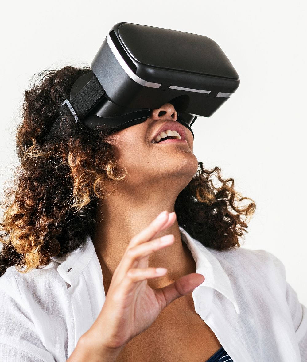 Woman experiencing the virtual reality goggles