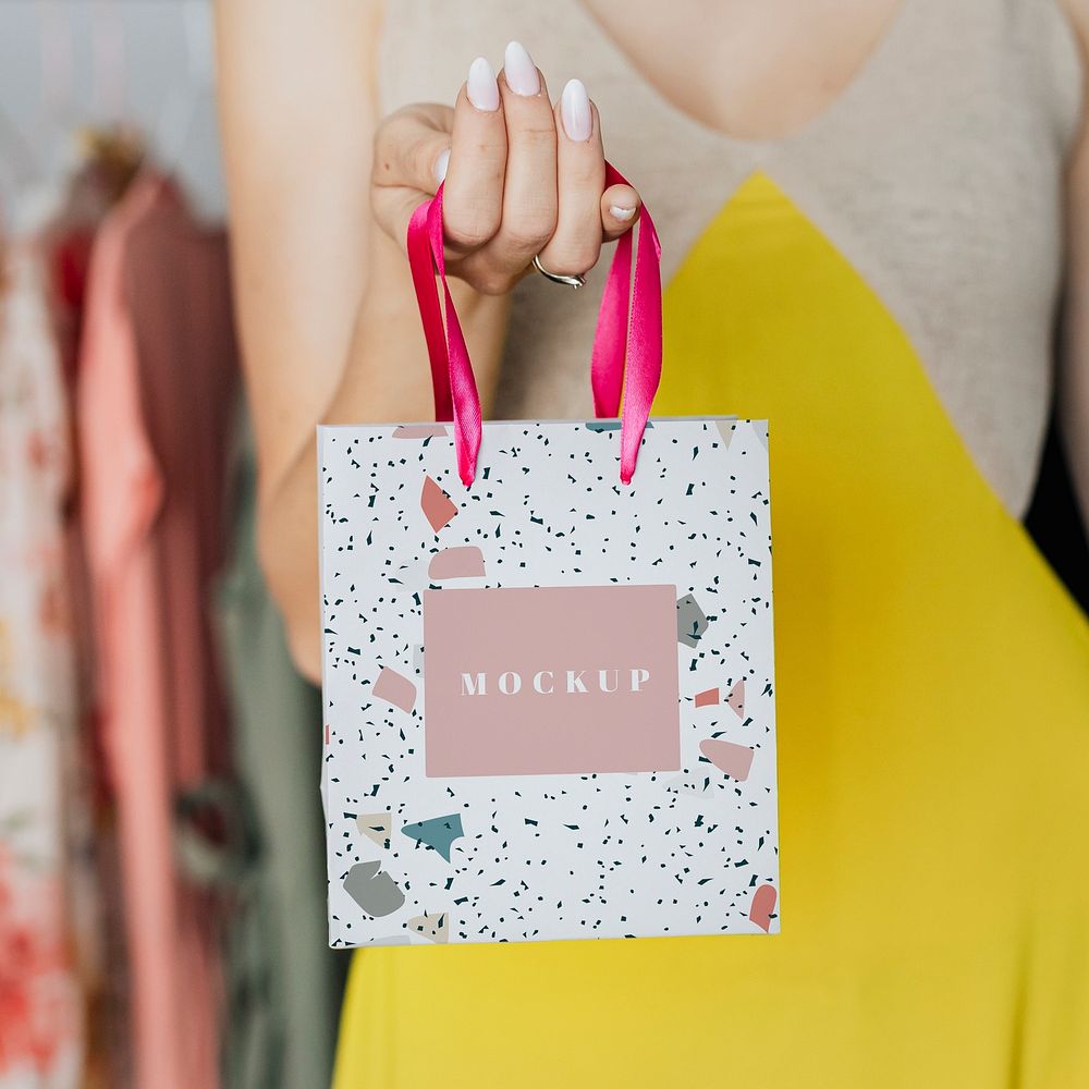 Pink shopping bag mockup design
