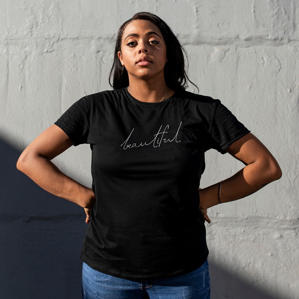 Beautiful t-shirt mockup psd black women&rsquo;s simple streetwear outdoor shoot