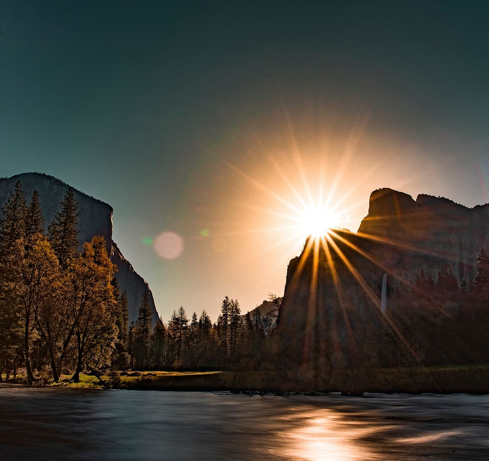 Sunrise at Yosemite Valley, United States