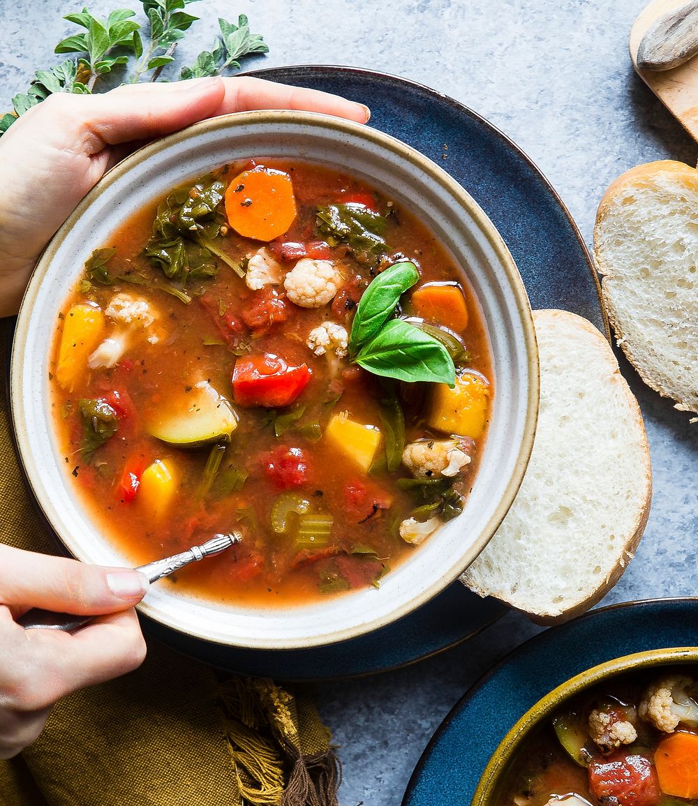 Homemade crockpot vegetable soup