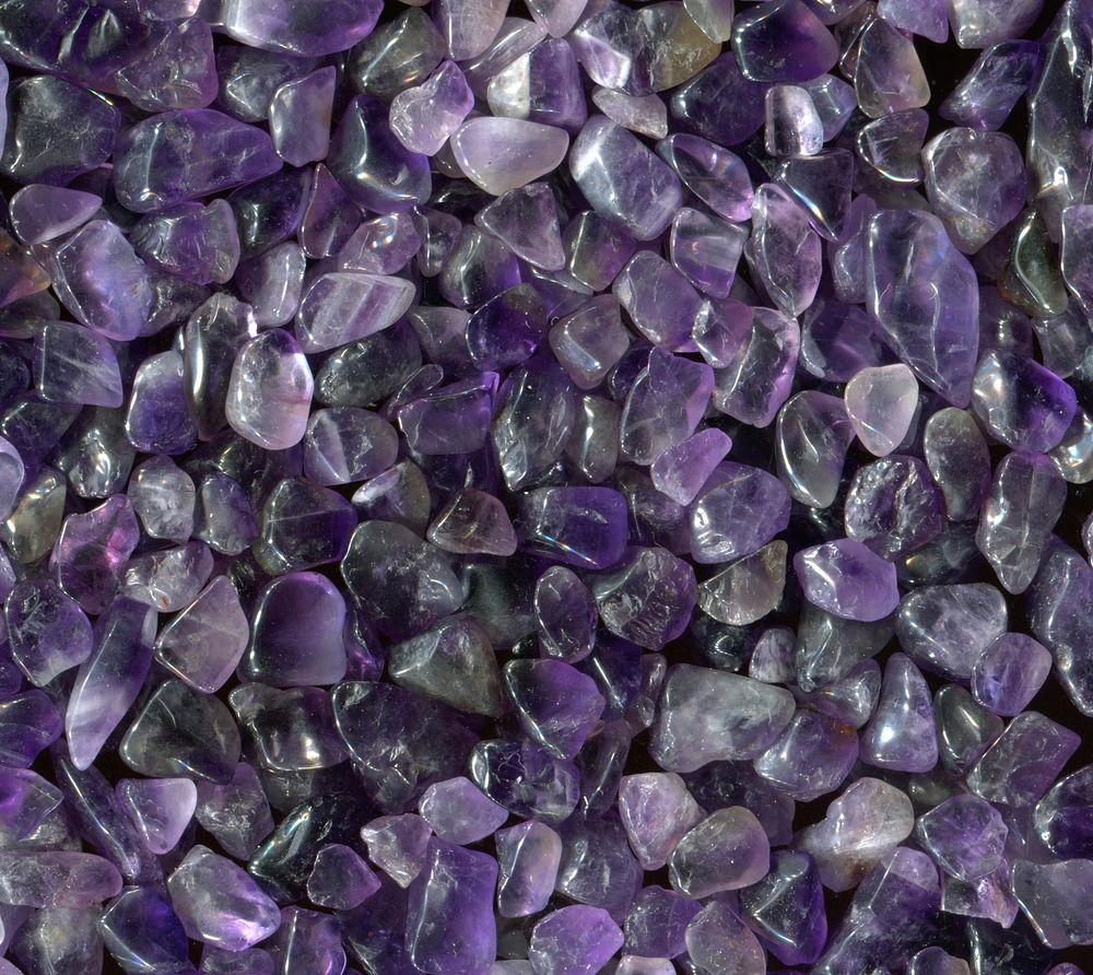 Amethyst rough crystal close up. Free public domain CC0 image.