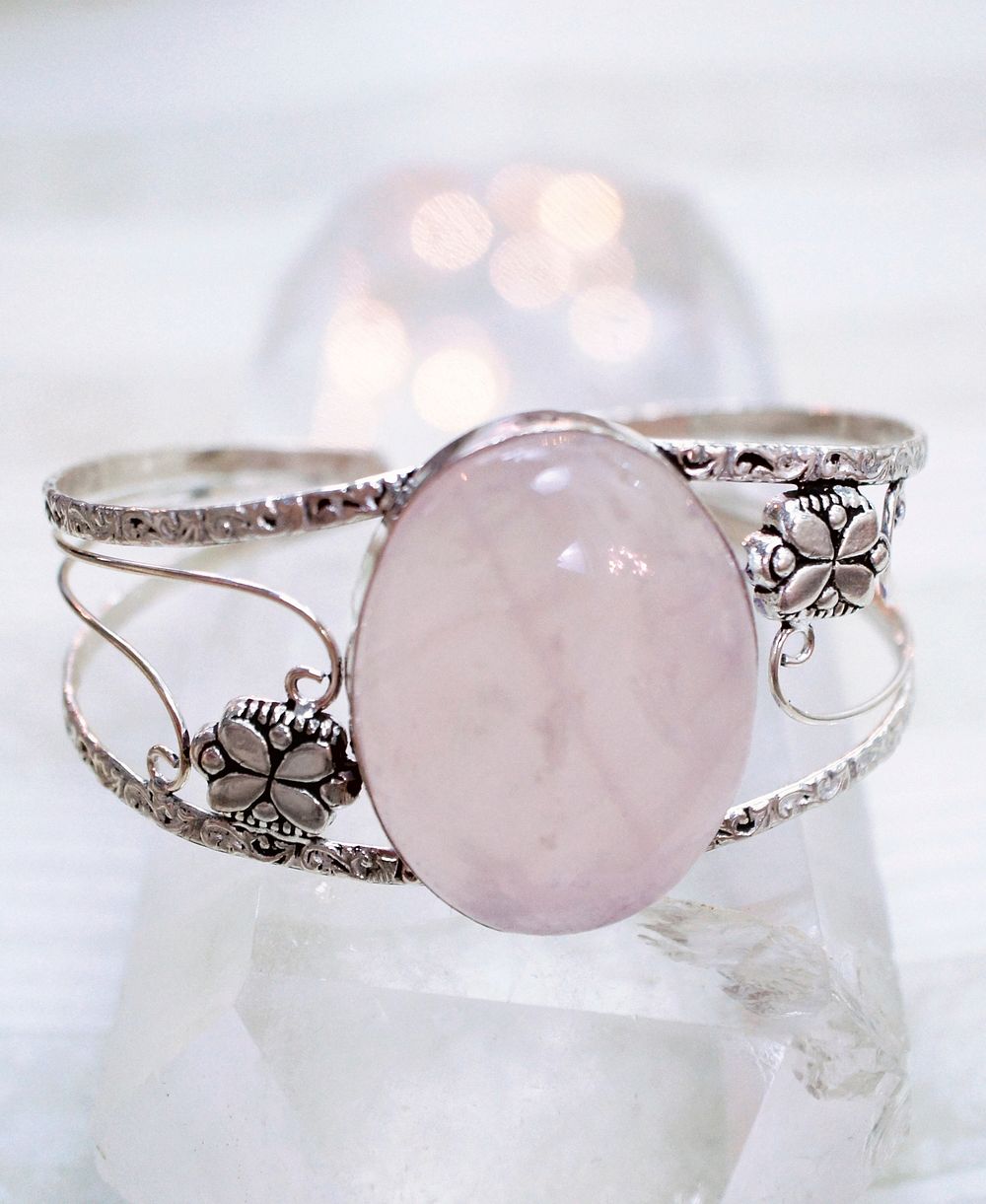 Cute floral rose quartz ring. Free public domain CC0 photo.