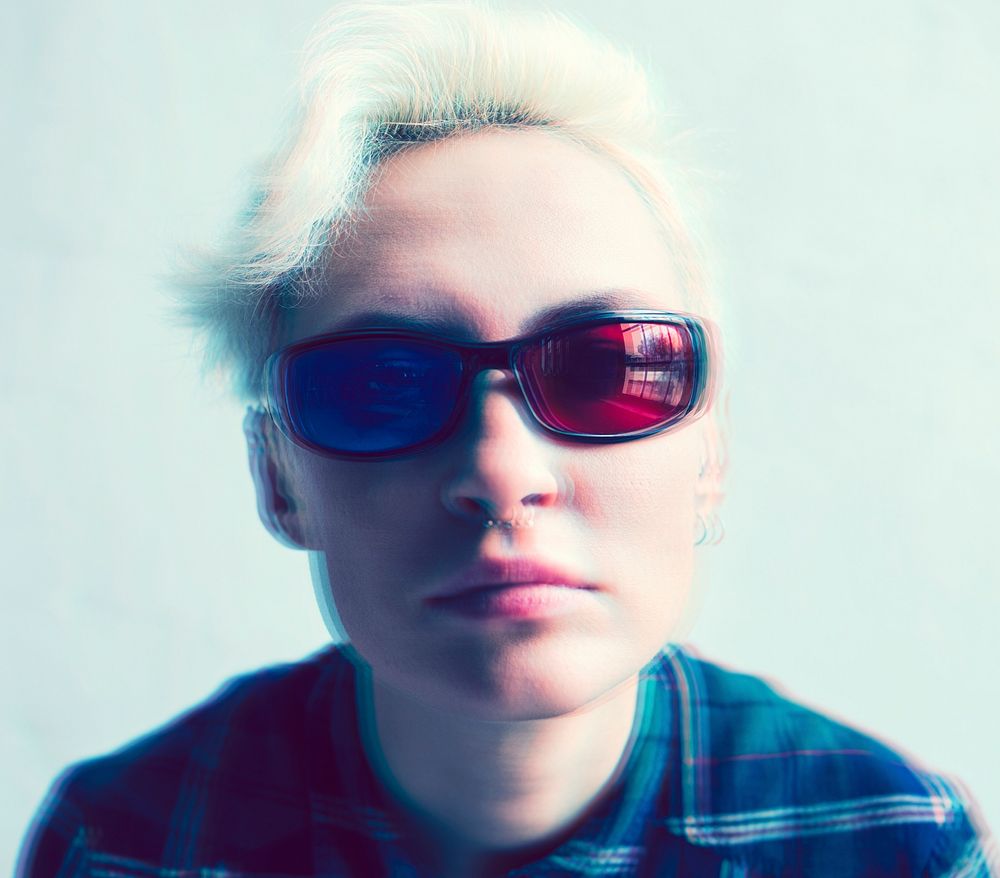 Blonde woman with 3D glasses
