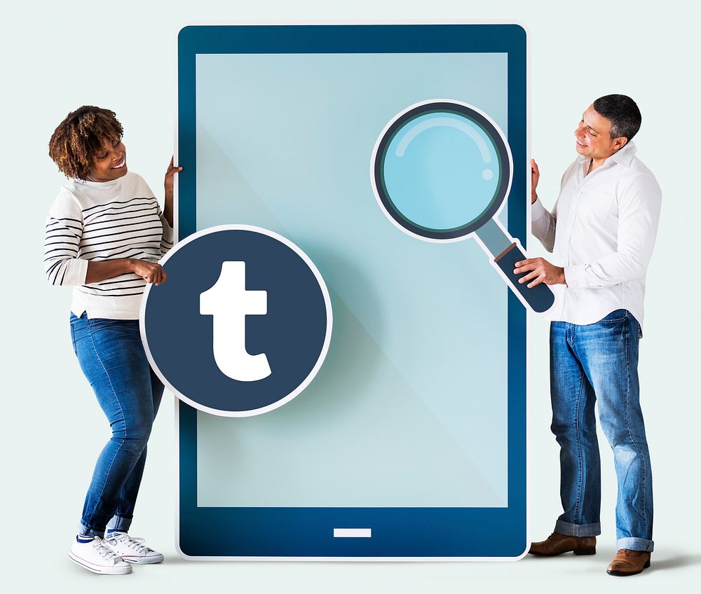 Couple searching for Tumblr on a phone