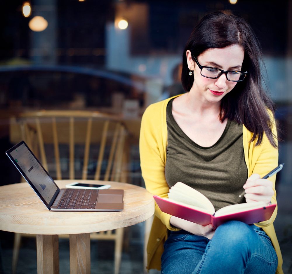 Woman Reading Studying Cafe Restaurant Relaxation Concept