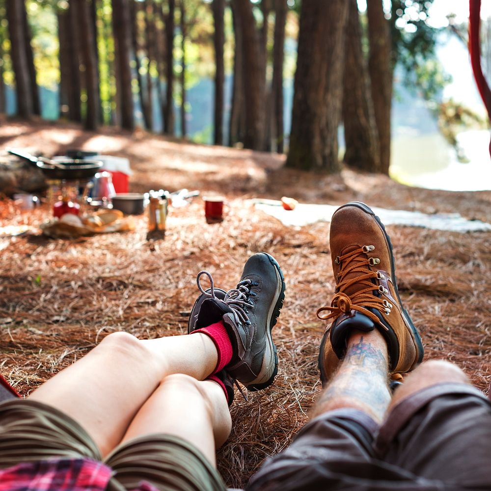 Friends Camping In The Forest Premium Photo Rawpixel 8186