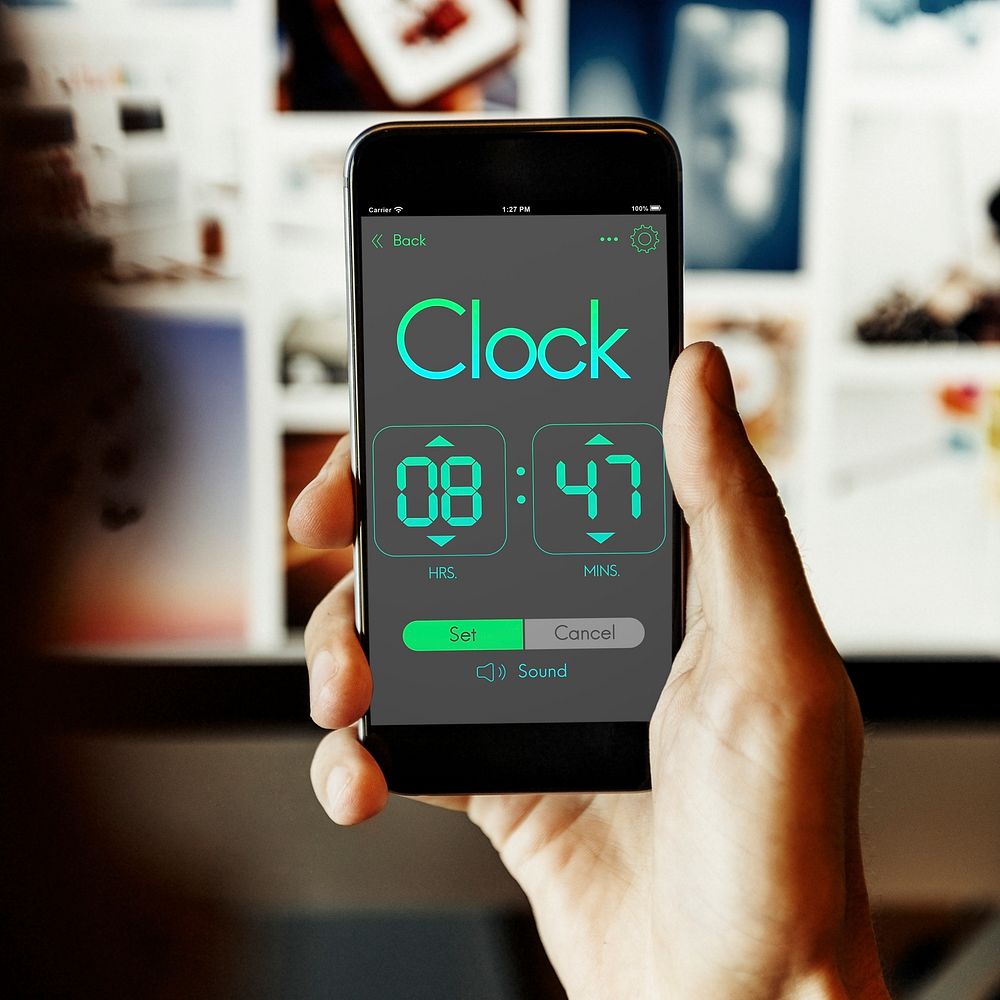 Mobile clock Free Photo rawpixel