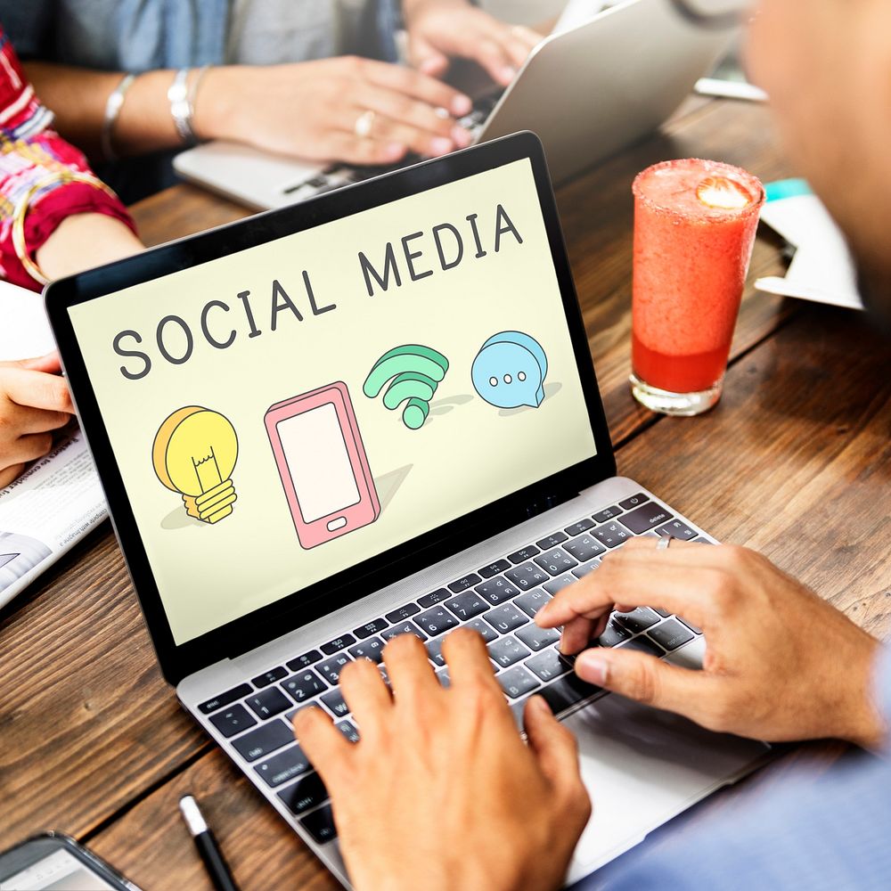 Social Media Online Community Connection Concept