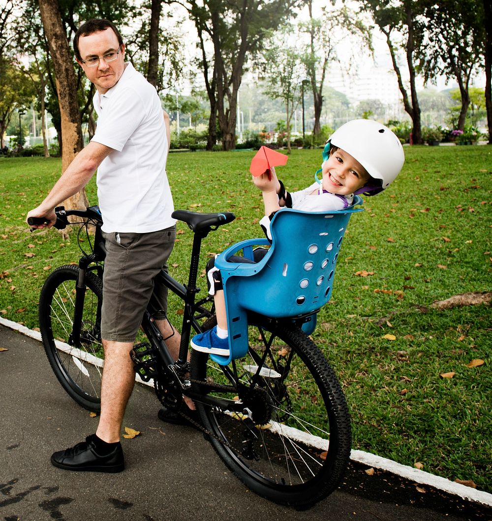 Family Bicycling Holiday Weekend Activity