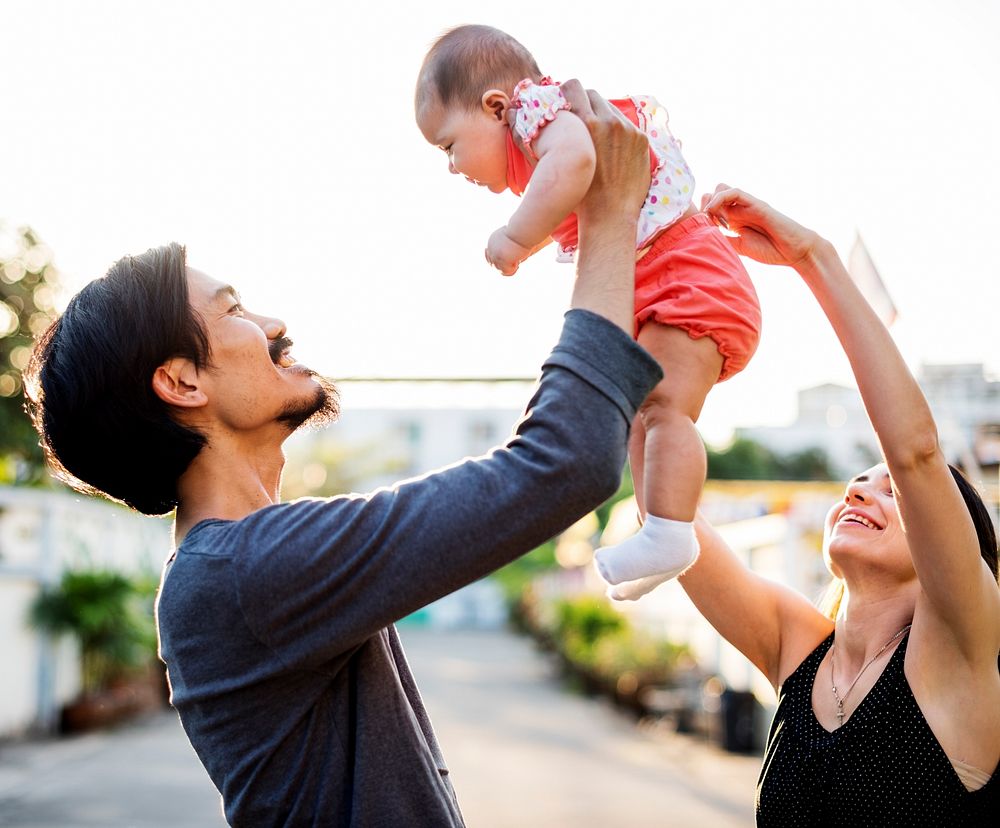 Family Relax Outside Quality Time Togetherness Smiling