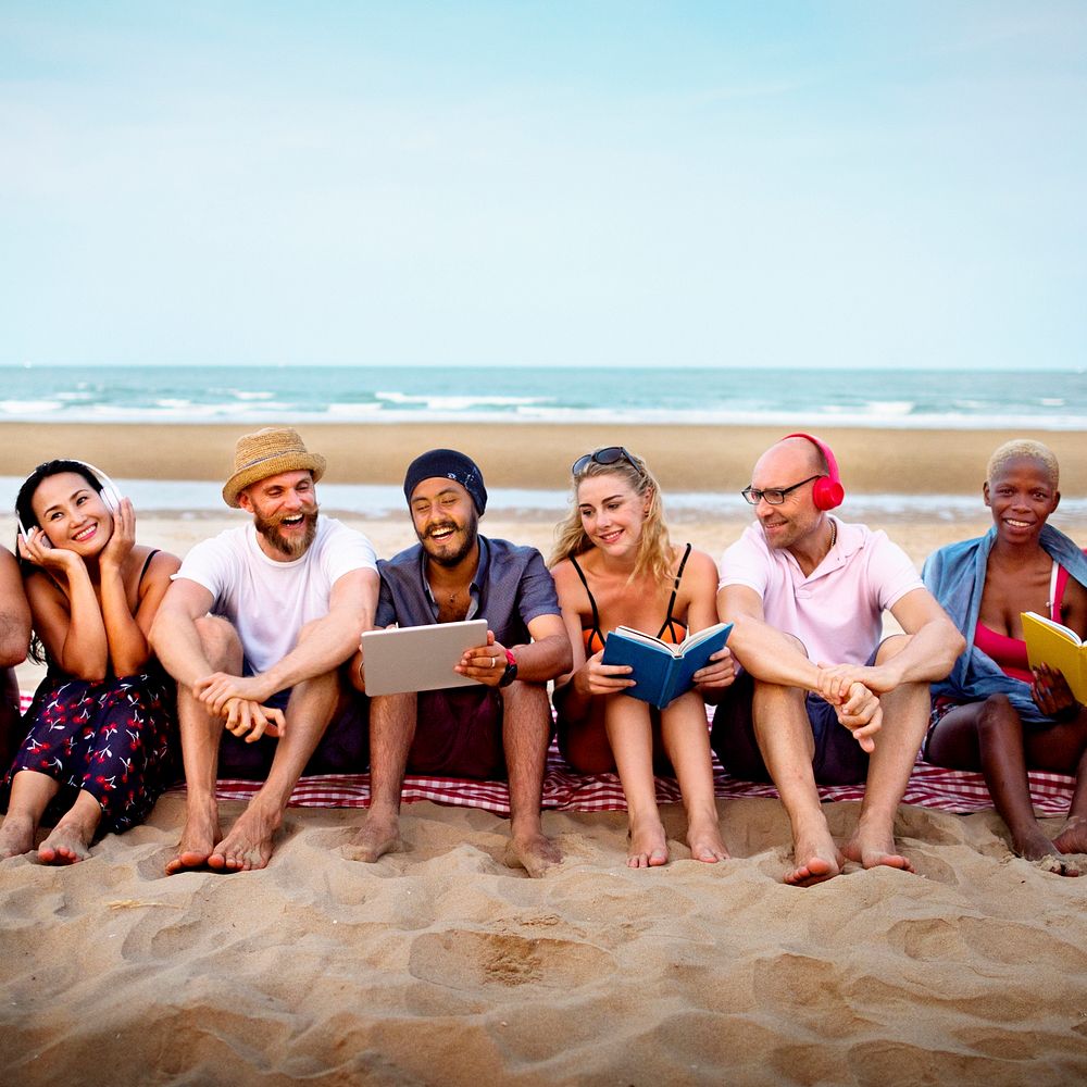 Summer Beach Friendship Holiday Vacation Concept