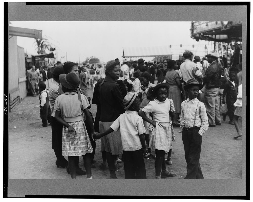 At the Greene County fair, Greensboro, Georgia. Sourced from the Library of Congress.