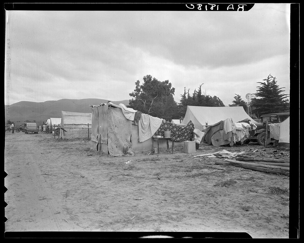 Camps of migrant pea workers. California. Sourced from the Library of Congress.