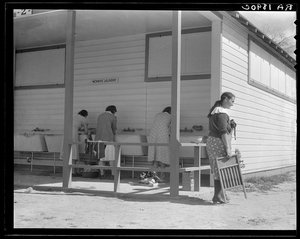 Some of the facilities of the Kern County migrant camp, California. Sourced from the Library of Congress.