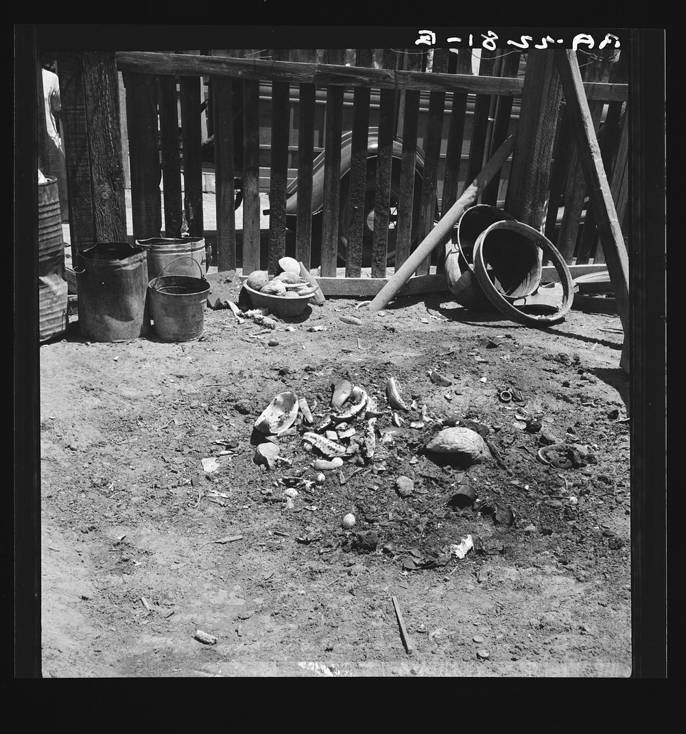 No garbage disposal. Brawley, Imperial Valley, California. Sourced from the Library of Congress.