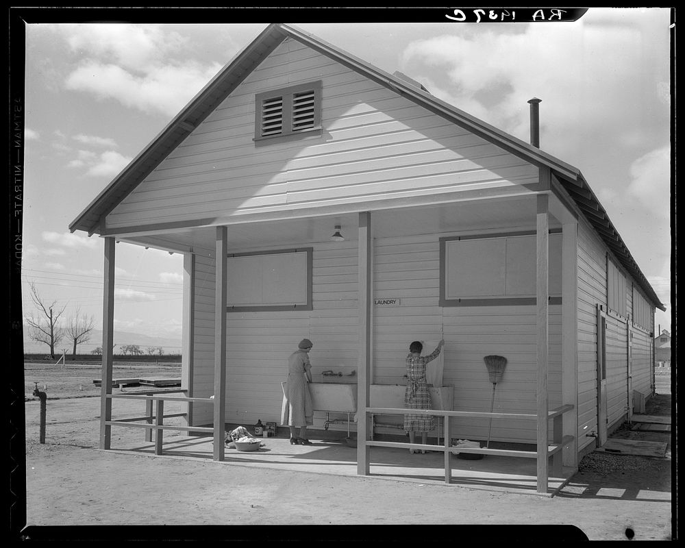 Kern County migrant camp. California. Sourced from the Library of Congress.