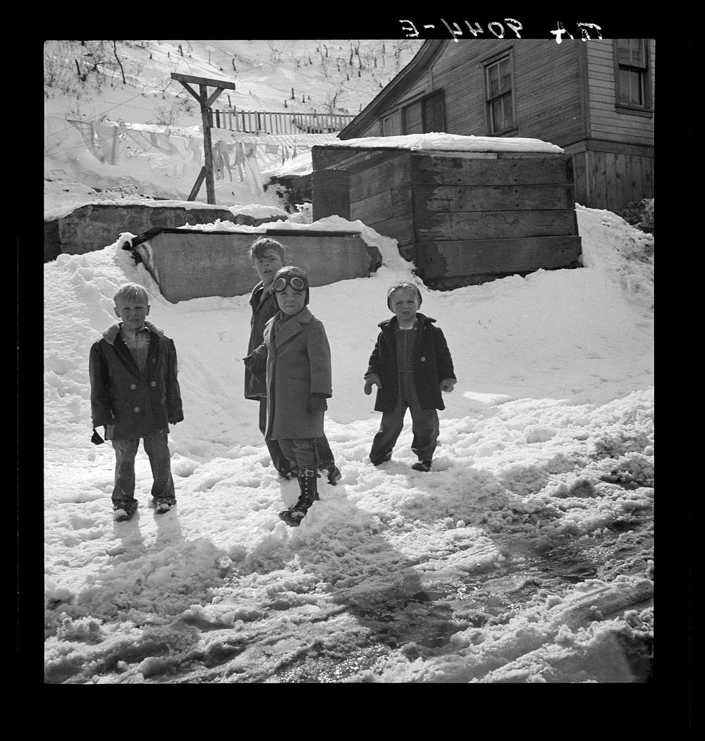 Blue Blaze coal mine. Connsumers, near Price, Utah. Future coal miners. Sourced from the Library of Congress.