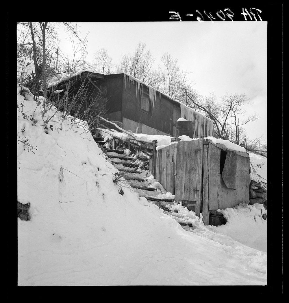 Consumers, near Price, Utah. Company housing in coal town. Sourced from the Library of Congress.