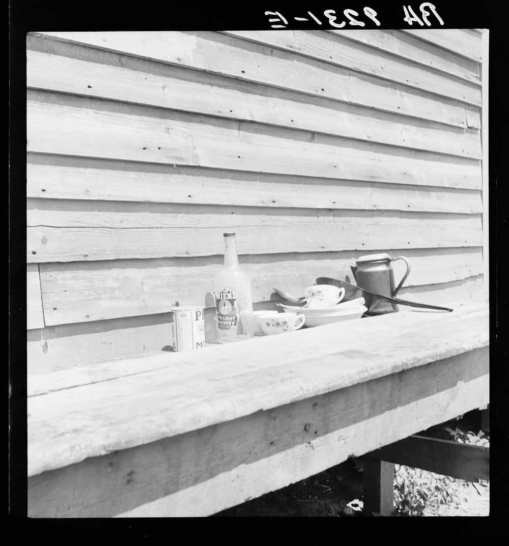 "Still life" housing of migrant berry pickers in southern New Jersey. Sourced from the Library of Congress.