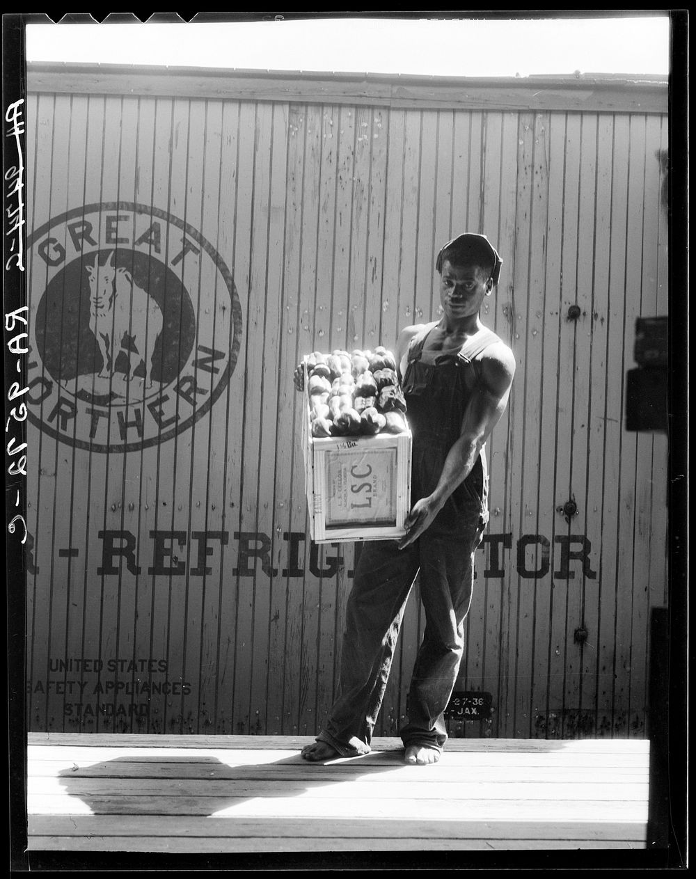 Migrant shed worker. Northeast Florida. Sourced from the Library of Congress.
