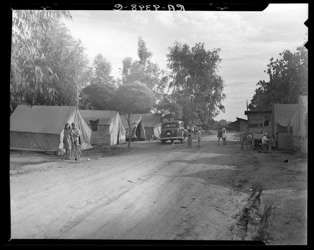 Camp of migratory fruit pickers. Farmington, California. Sourced from the Library of Congress.