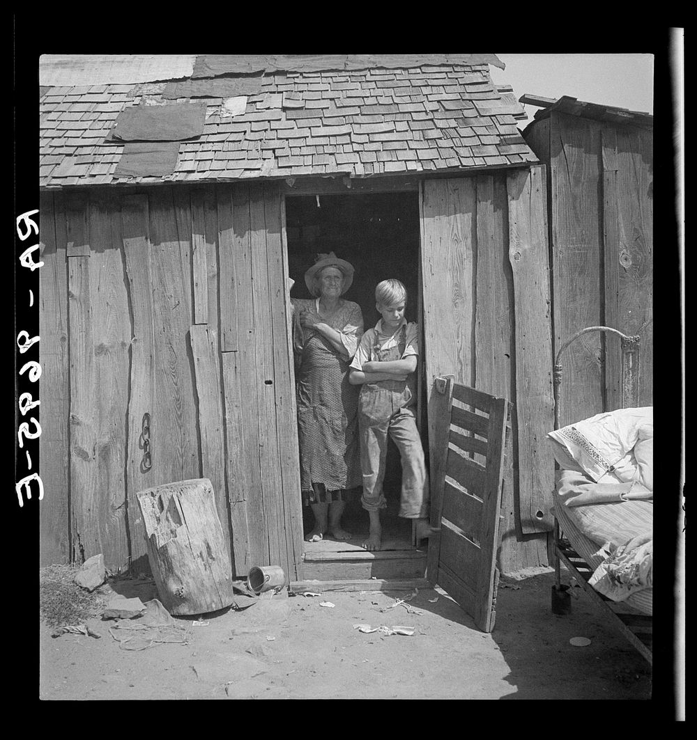 People living in miserable poverty, Elm Grove, Oklahoma County, Oklahoma. Sourced from the Library of Congress.