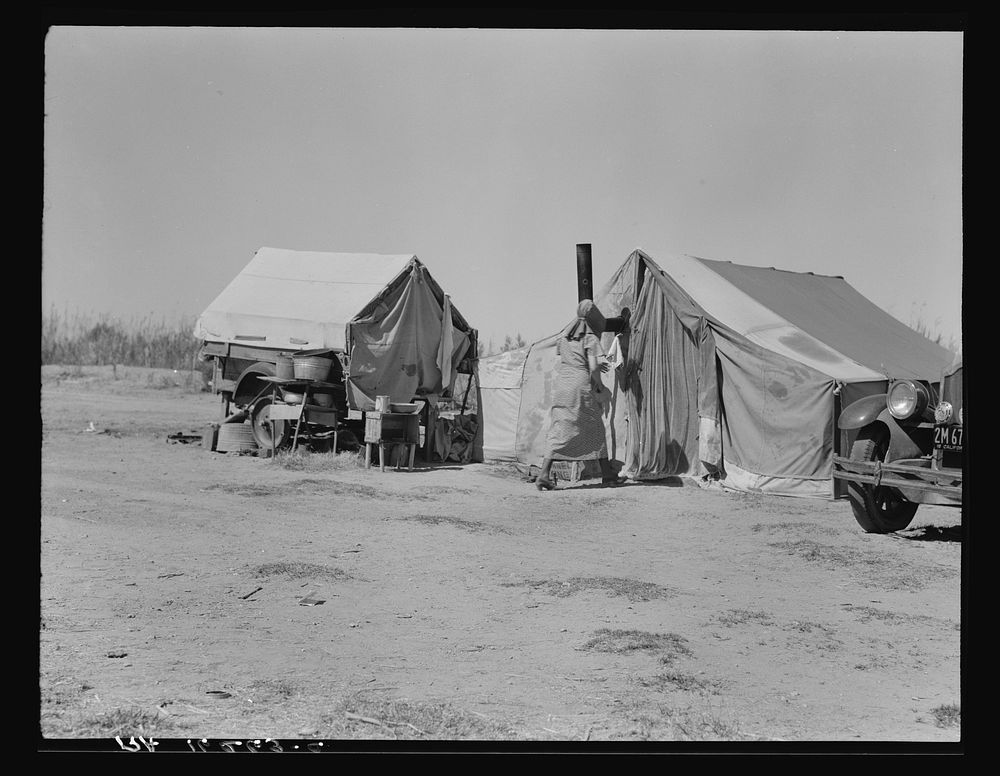 Home of a dust bowl refugee in California. Imperial County. Sourced from the Library of Congress.