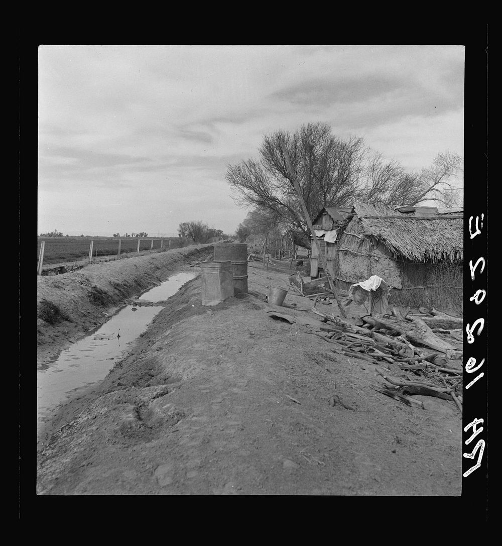 Ditch bank housing for Mexican field workers. Imperial Valley, California. Sourced from the Library of Congress.